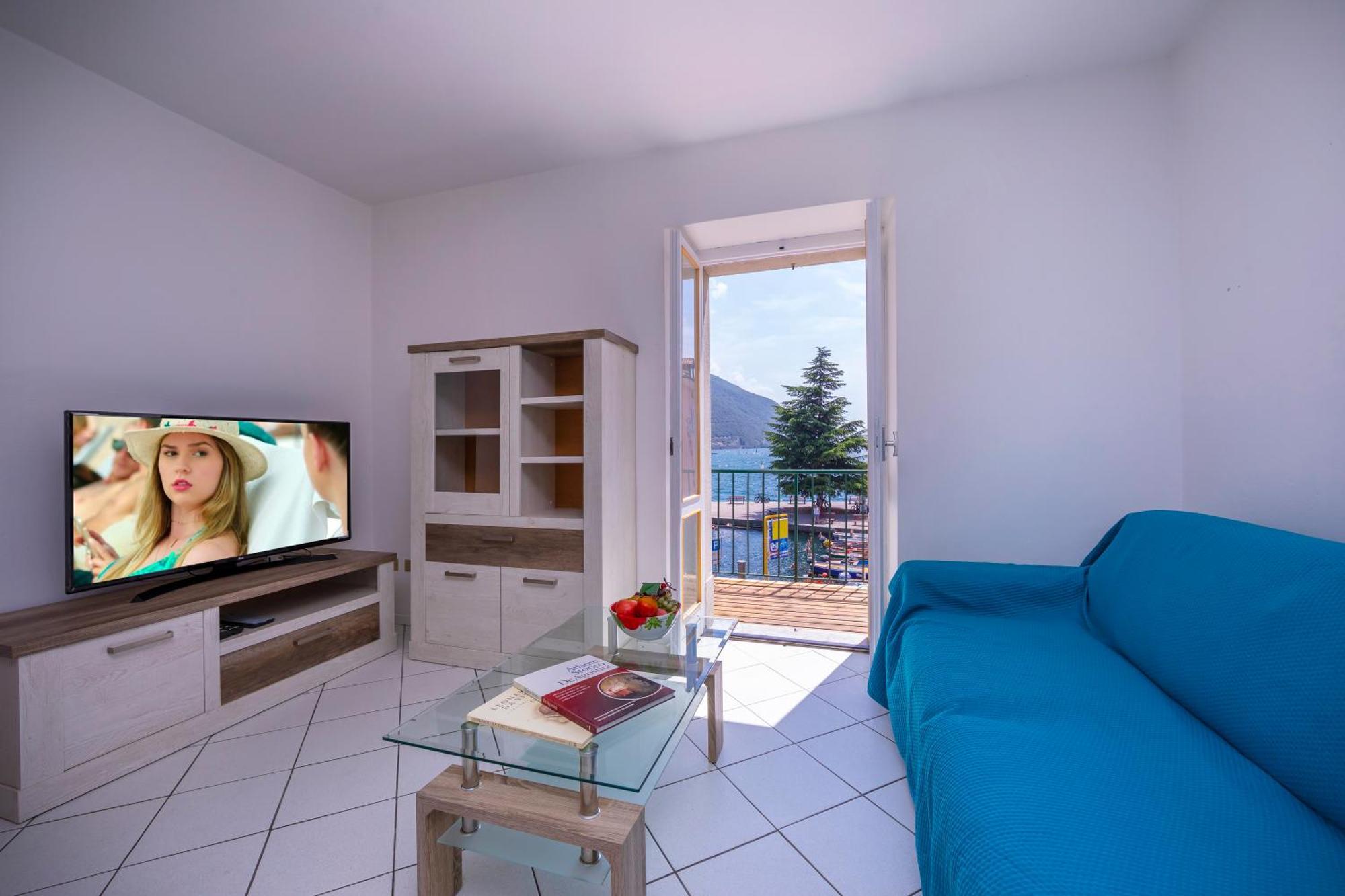 Dogana Best Lake View Torbole Sul Garda Exterior foto