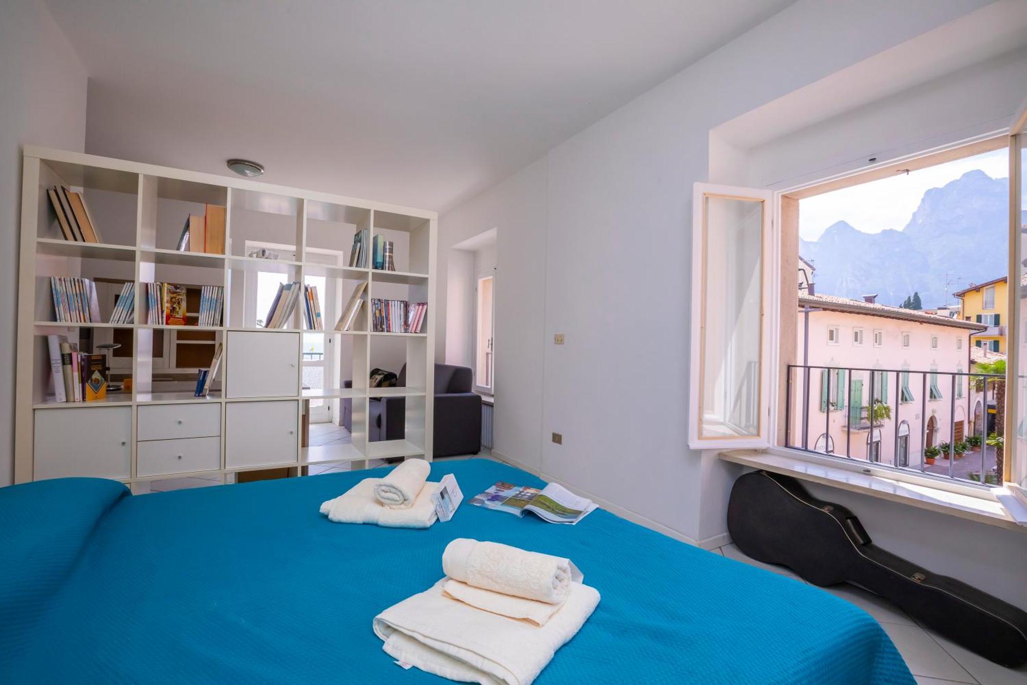 Dogana Best Lake View Torbole Sul Garda Exterior foto