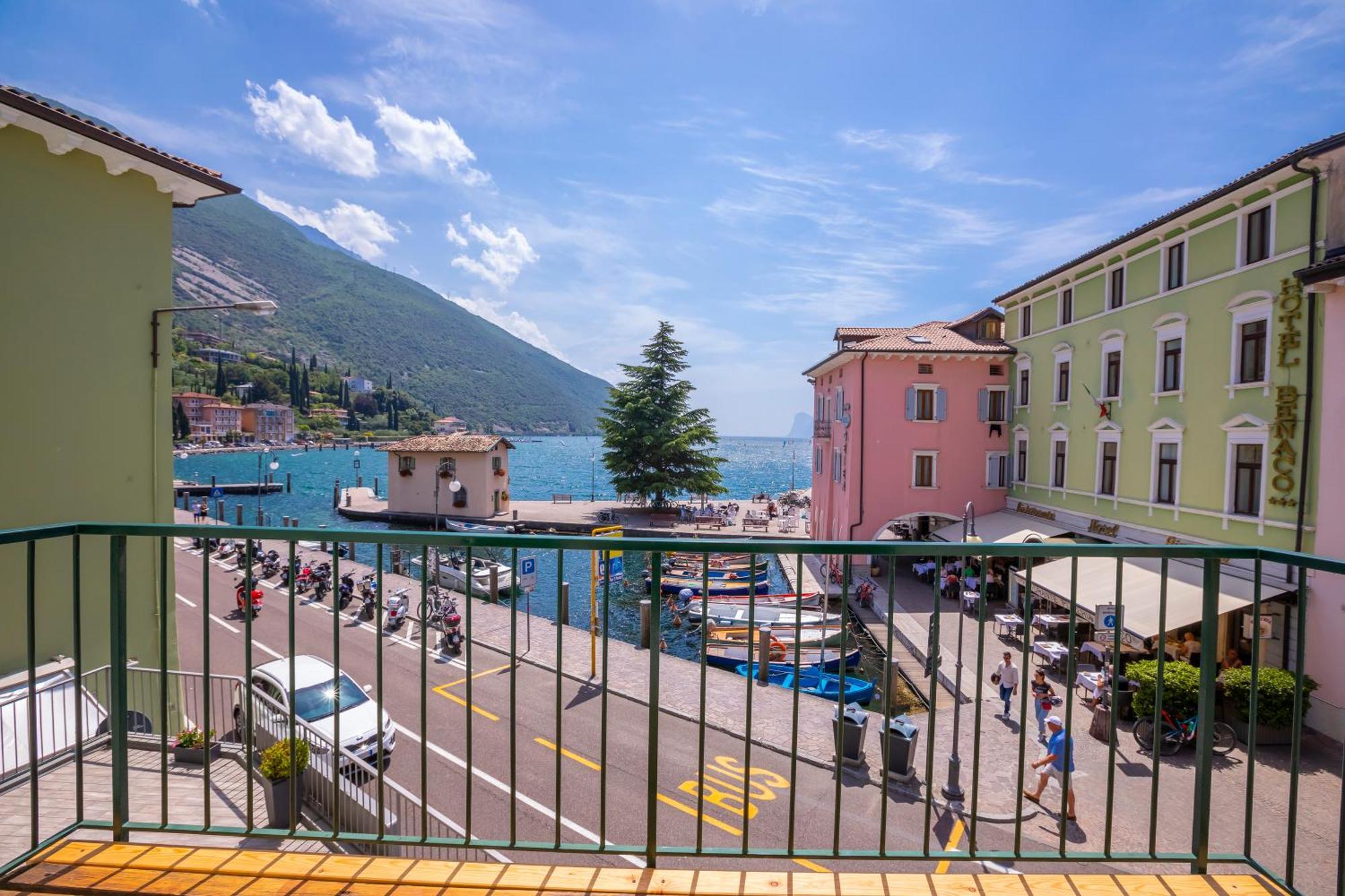 Dogana Best Lake View Torbole Sul Garda Exterior foto