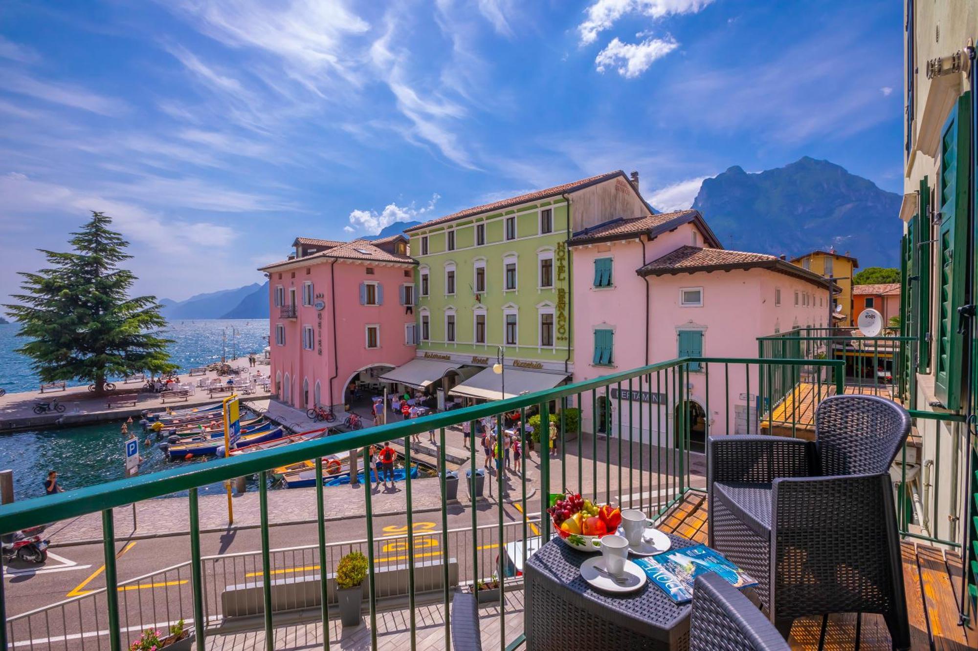 Dogana Best Lake View Torbole Sul Garda Exterior foto